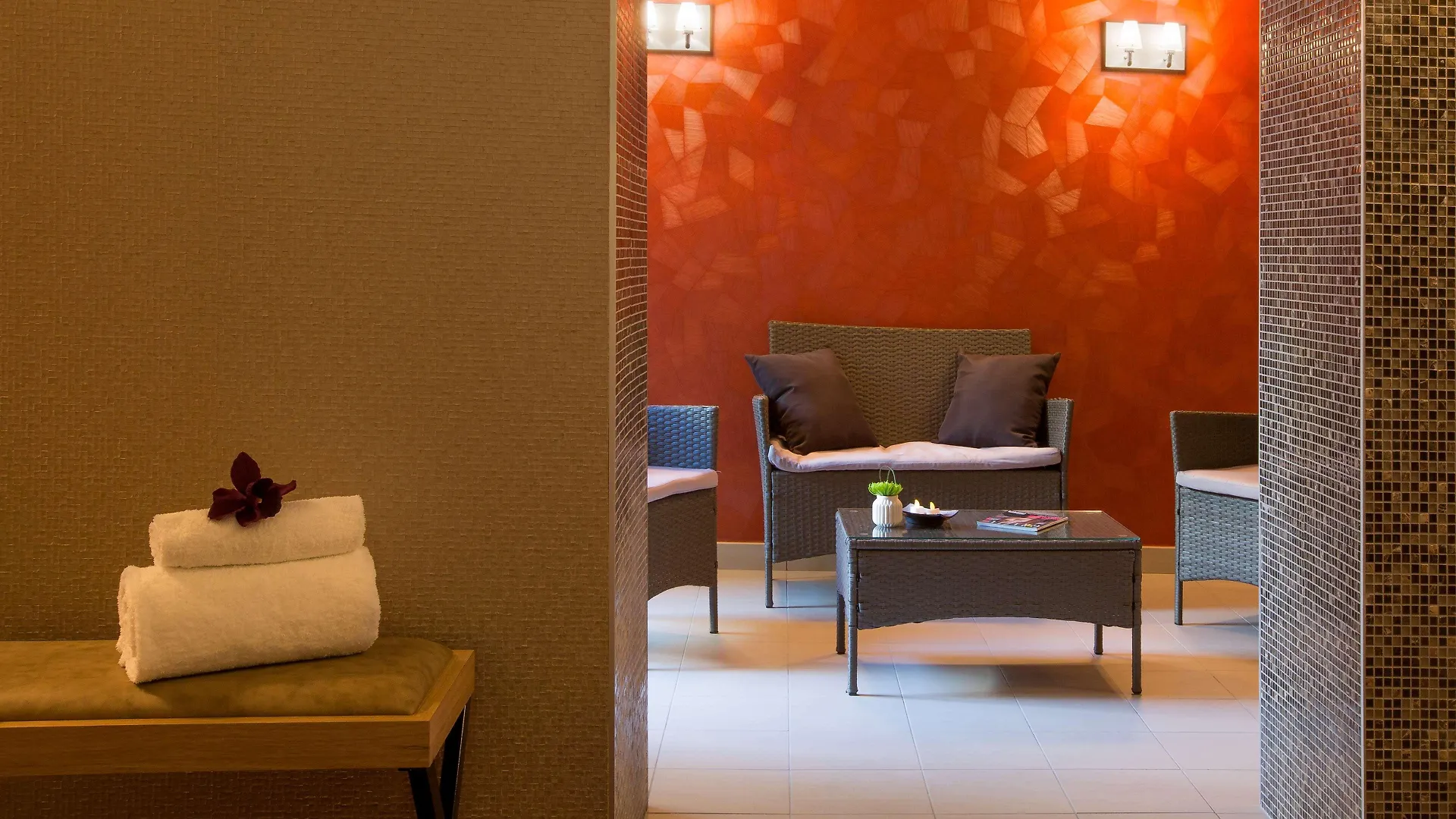 Best Western Plus Hôtel Le Rive Droite&SPA Lourdes 4*,  Frankreich