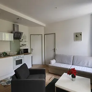 2 Pièces Avec Terrasse Proche Centre - Parking Gratuit à Proximité Appartement