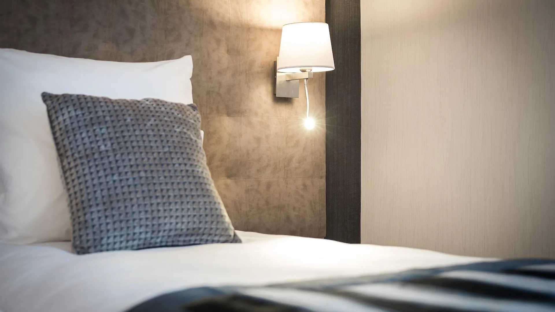 Hotel Le Rive Droite & Spa Lourdes 4*,