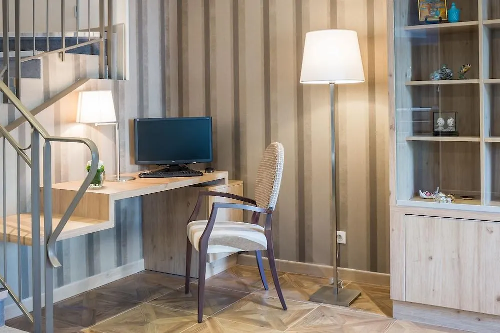 Hotel Le Rive Droite & Spa Lourdes
